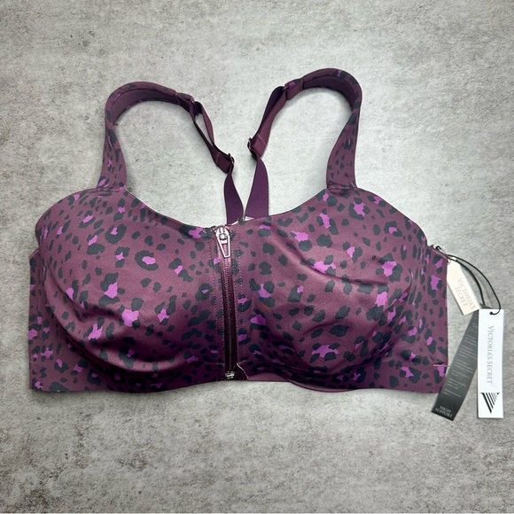 Victoria's Secret Other - Victoria’s Secret “Sweat On Point” Sports Bra – NWT – 36DD